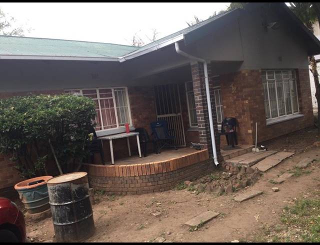 3 BEDROOM HOUSE FOR SALE IN KEW